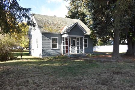 712 Main Avenue