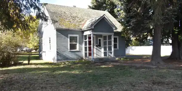 712 Main Avenue