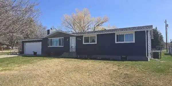 209 Rice Avenue