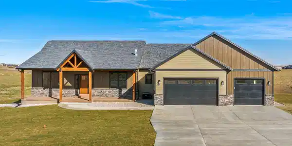 125 Barn Wood Lane