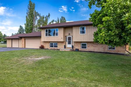 55 Lochness Avenue