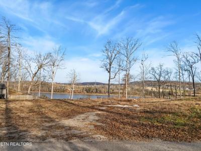 35 Lakeshore Vista Drive