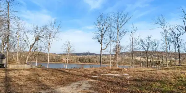 35 Lakeshore Vista Drive