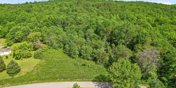 4300 Pocket Road
