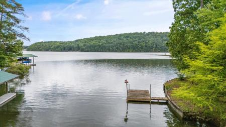 237 Windsor Ct