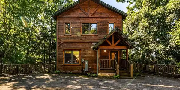 807 Great Smoky Way