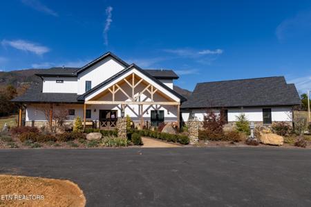 1010 Keener Rd