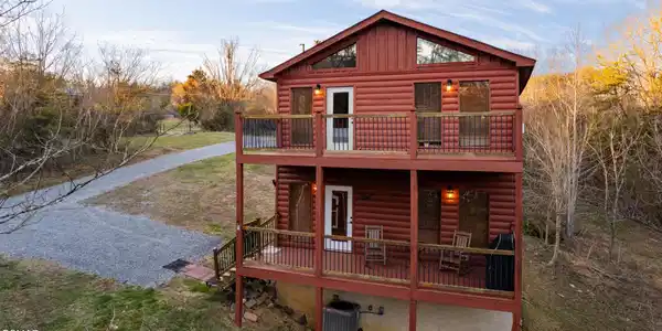 1220 Sugar Loaf Road