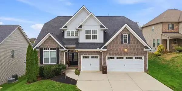 521 Vivian Lee Lane