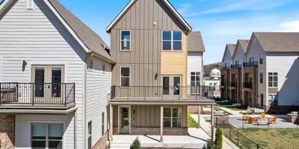 7341 Charlotte Pike