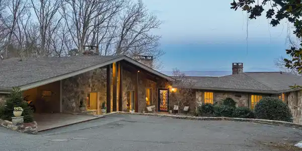 1001 Fleetwood Drive