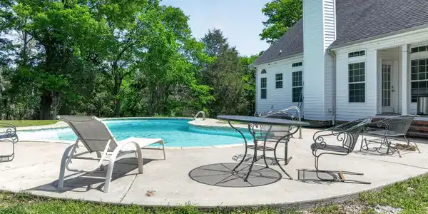 Image 4 Image 4
