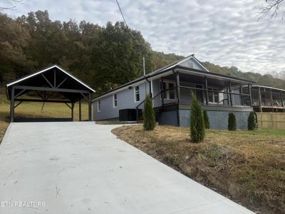 220 Walden Ave