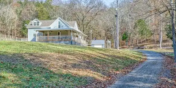 390 Taylor Hollow Ln