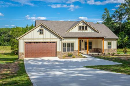 7653 Grasshopper Road