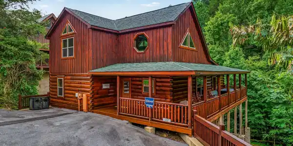 1924 Bear Creek Falls Way