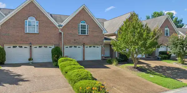 4550 Fire Pink Trail