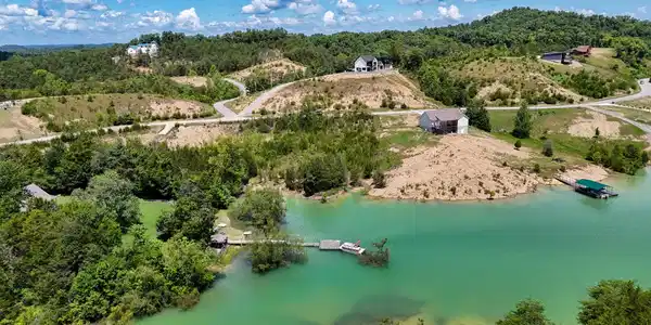 2 Emerald Pointe Blvd