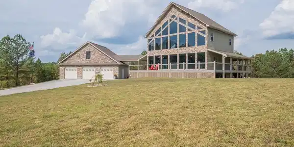 4700 Honey Creek Loop Rd