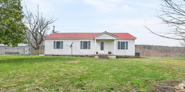 6311 Eastland Rd