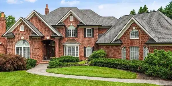 7343 Dunsford Lane