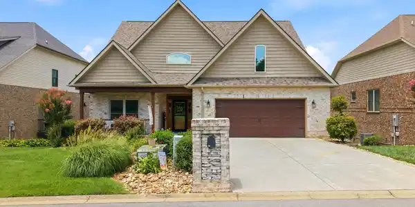 705 Waters Edge