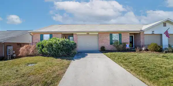 8024 Stablegate Way
