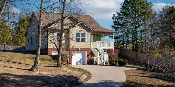254 Home Place Court SE