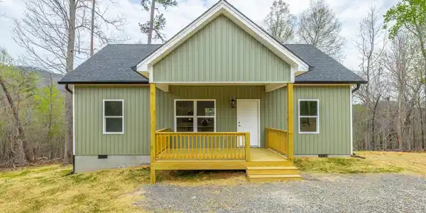 141 Pineway Circle