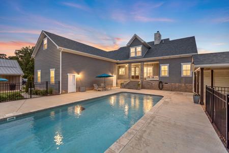 69 Meadows Rd