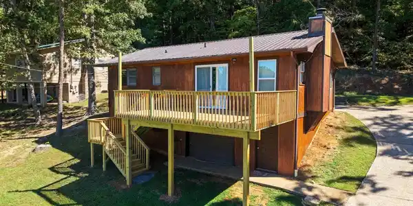 337 White Lane