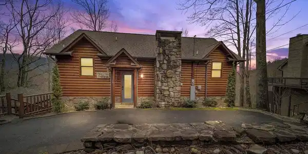 922 Scenic Trail