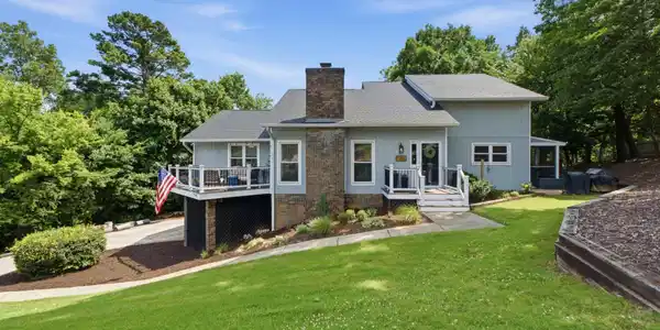 1706 Colonial Way Circle