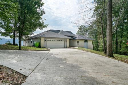 82 Browns Gap Rd