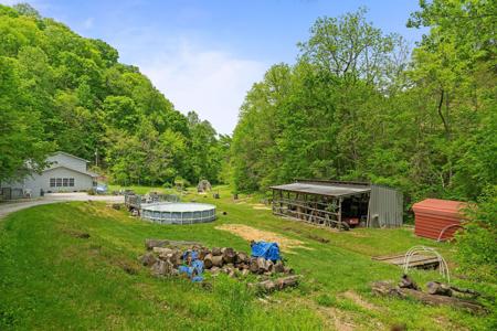 137 L W Lacy Rd