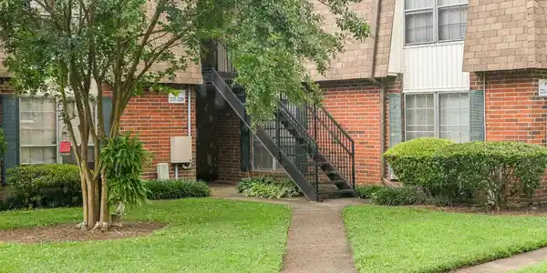 900 Mountain Creek Road