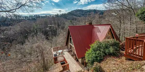 1125 Lower Alpine Way