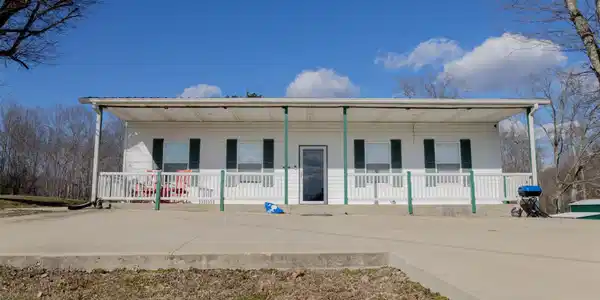 6760 Smithville Hwy