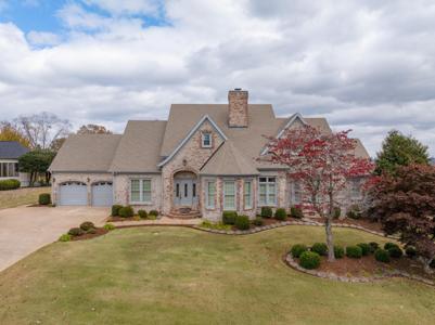 5701 Topsail Greens Drive
