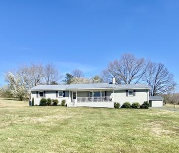 3306 Smithville Hwy