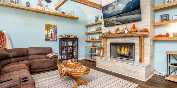 1855 Lochlann Dr