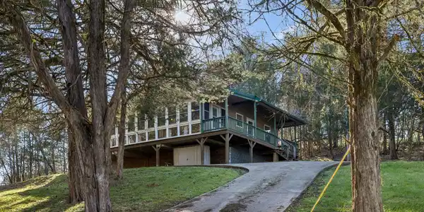 252 Rarick Ln