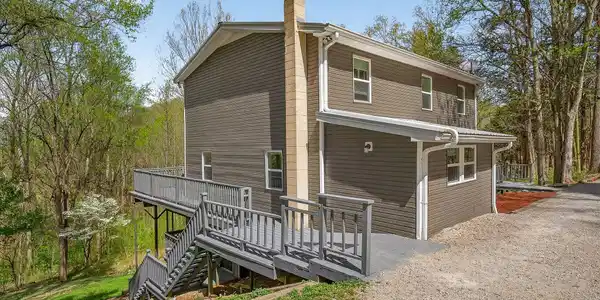 5177 Watson Rd