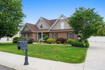 87 Garrison Dr
