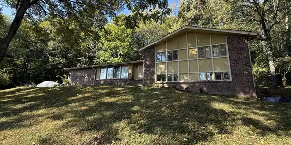 1213 Brentwood Ln