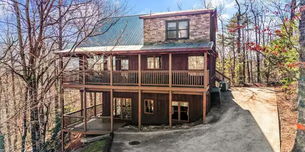 1009 Vista Drive