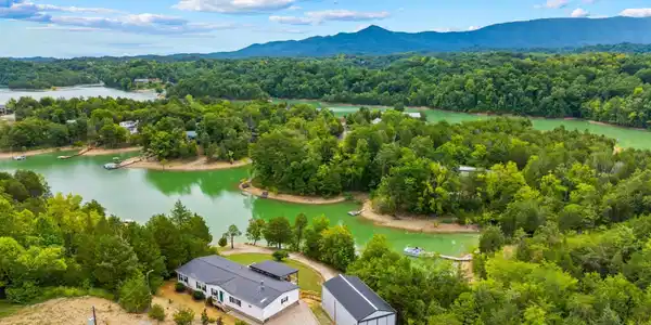 115 Granny Davis Way