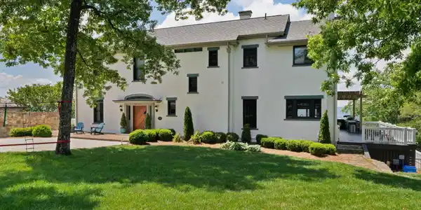 820 W Brow Road