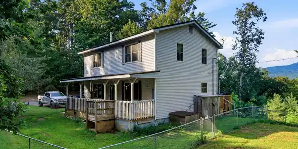 2704 Hwy 282