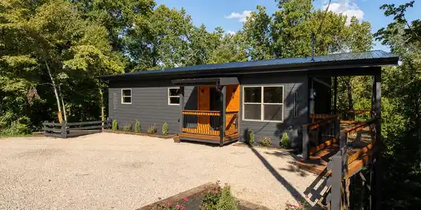 1308 North Oak Ct